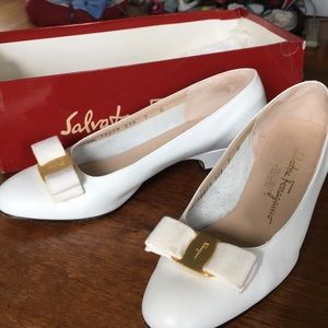Classic Salvatore Ferragamo pumps